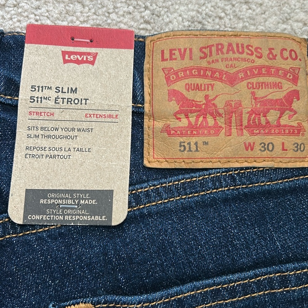 Levi’s Jean - Picture 5 of 13
